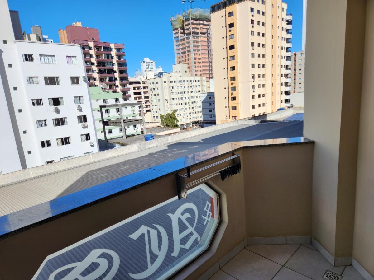 2 Quartos A 200Mts Praia Central, Garagem, Churrasqueira, Wi-Fi 90 Mbps, Pet Friendly Balneário Camboriú Exterior foto