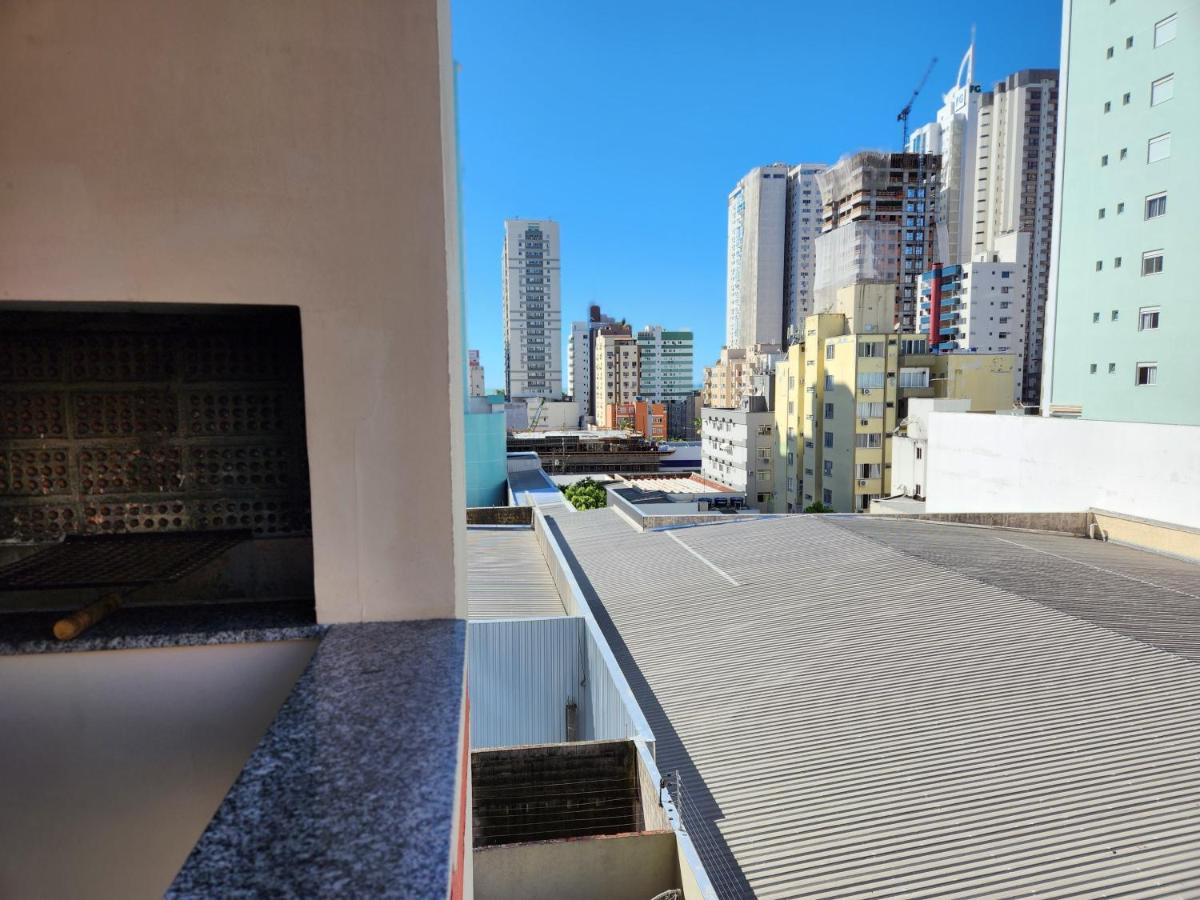2 Quartos A 200Mts Praia Central, Garagem, Churrasqueira, Wi-Fi 90 Mbps, Pet Friendly Balneário Camboriú Exterior foto