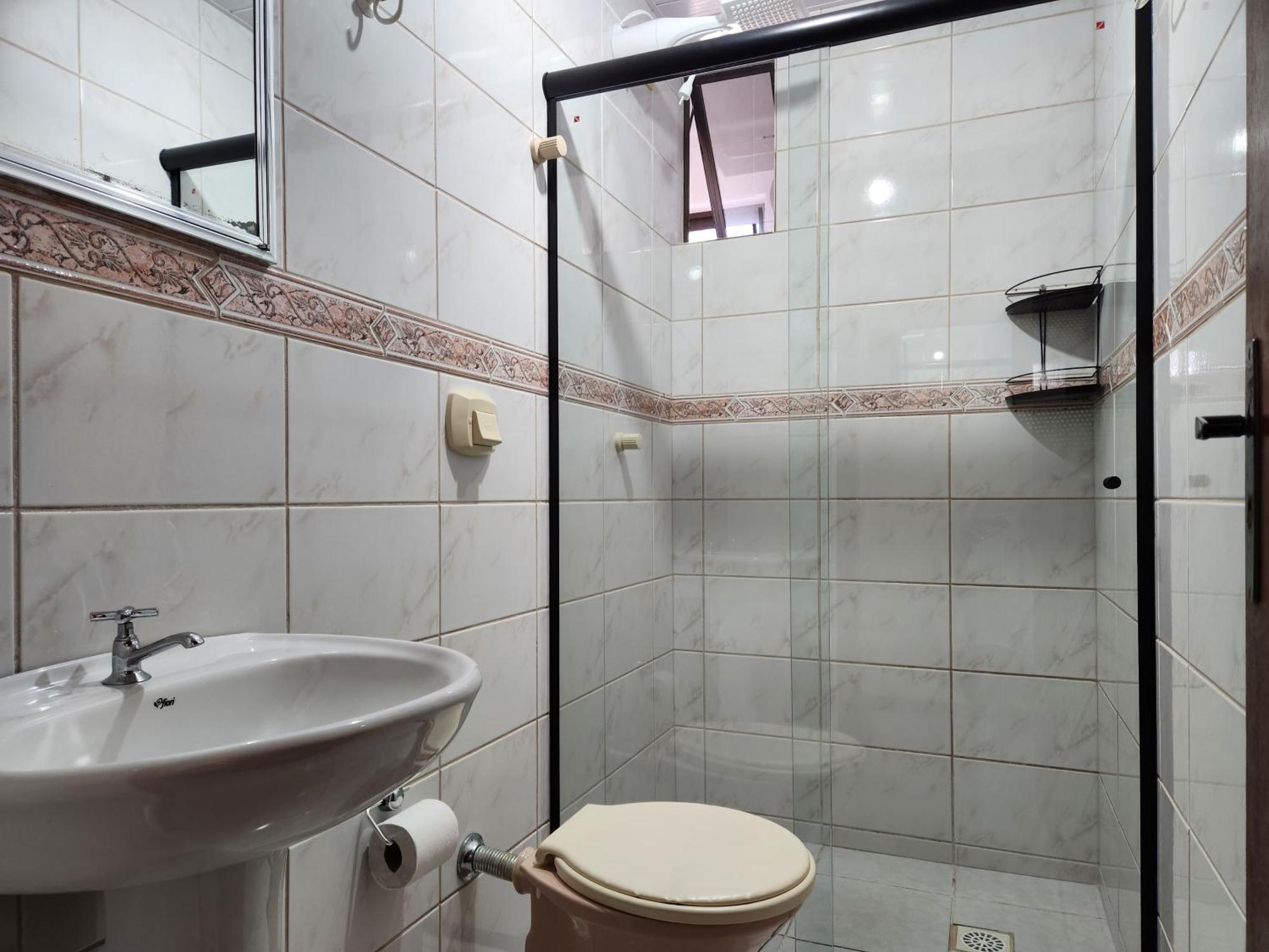 2 Quartos A 200Mts Praia Central, Garagem, Churrasqueira, Wi-Fi 90 Mbps, Pet Friendly Balneário Camboriú Habitación foto