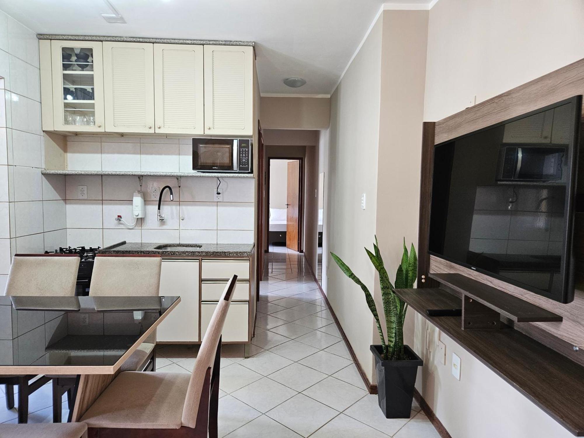 2 Quartos A 200Mts Praia Central, Garagem, Churrasqueira, Wi-Fi 90 Mbps, Pet Friendly Balneário Camboriú Exterior foto