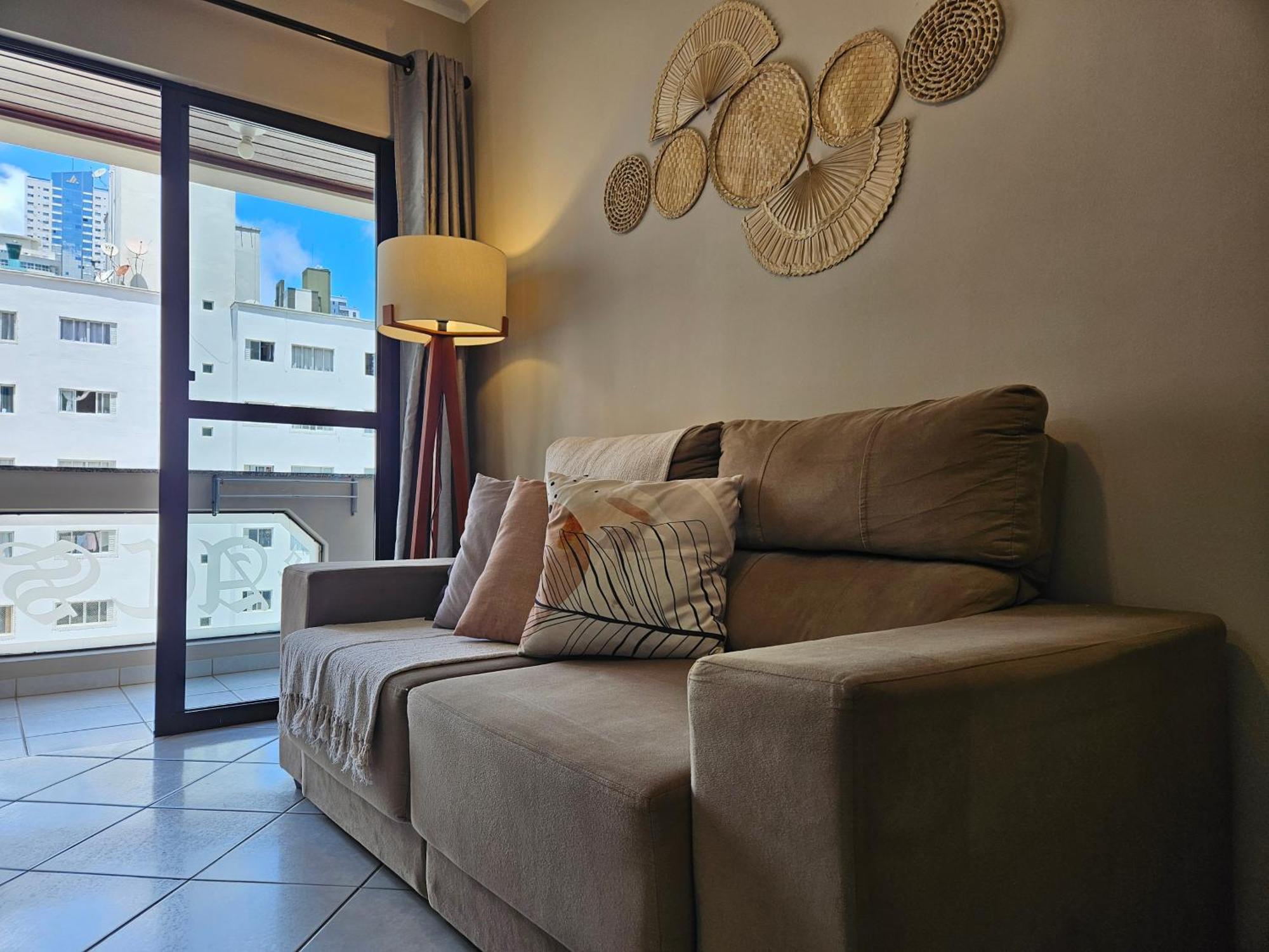 2 Quartos A 200Mts Praia Central, Garagem, Churrasqueira, Wi-Fi 90 Mbps, Pet Friendly Balneário Camboriú Exterior foto