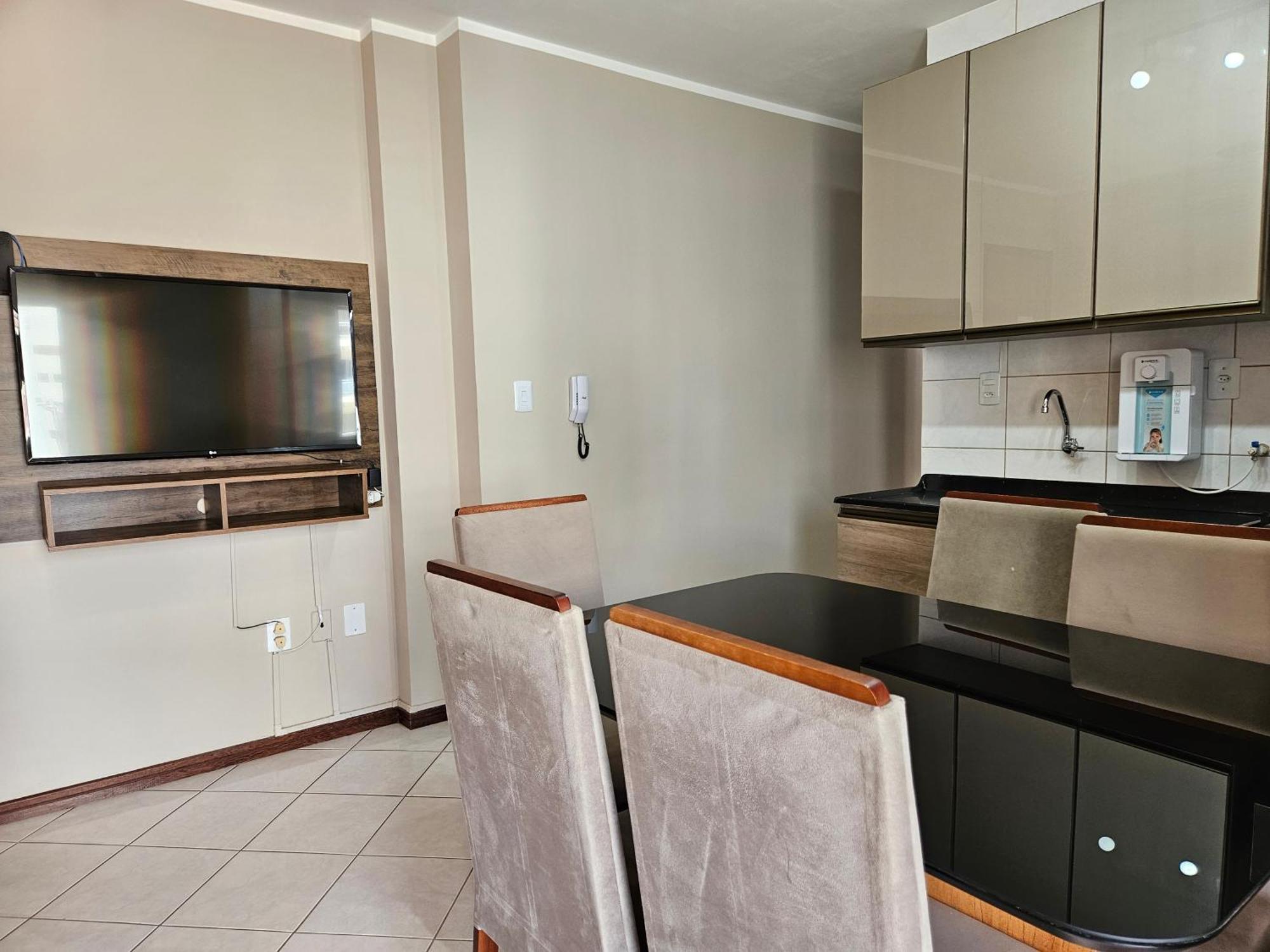 2 Quartos A 200Mts Praia Central, Garagem, Churrasqueira, Wi-Fi 90 Mbps, Pet Friendly Balneário Camboriú Exterior foto